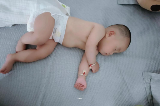 谷城怀孕多久肚子会胀气
